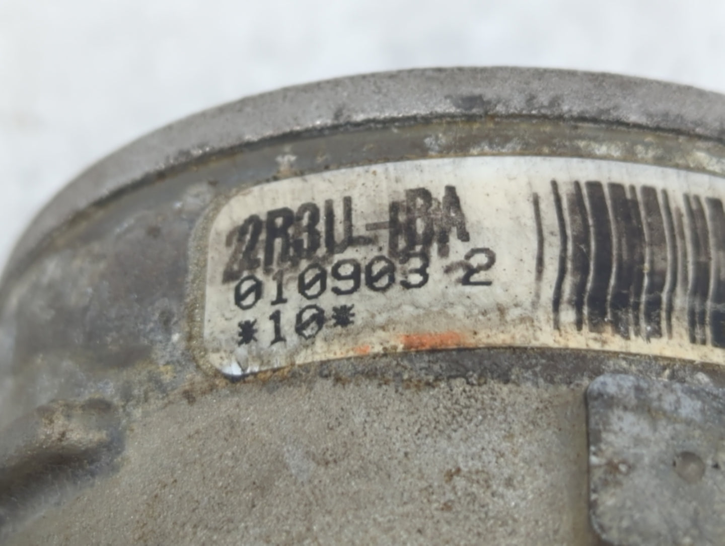 2002-2004 Ford Mustang Throttle Body P/N:2R3U-BA, F4SF 9B989 Fits Fits 2002 2003 2004 OEM Used Auto Parts - Oemusedautoparts