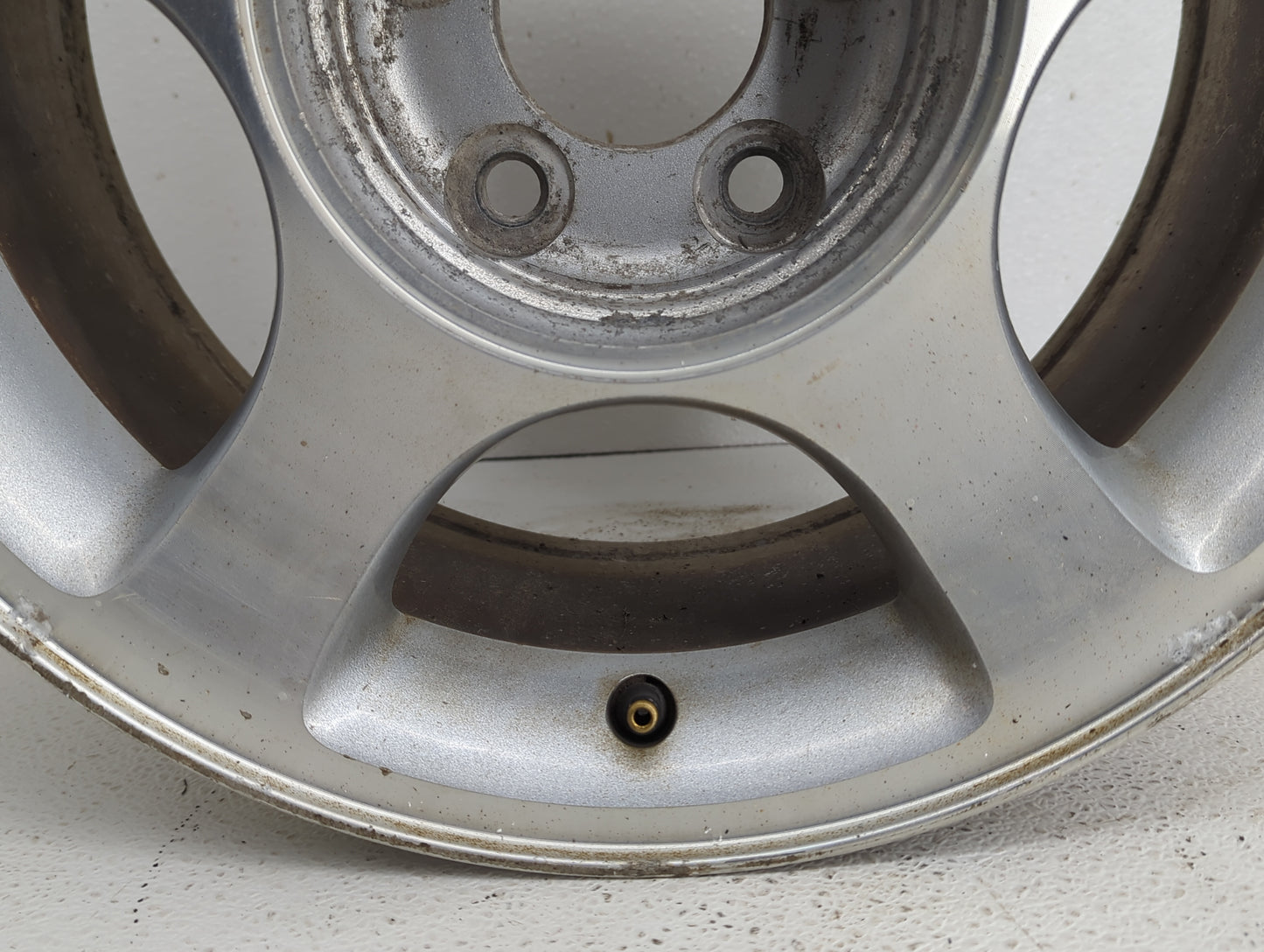 2001-2004 Ford Mustang Oem Wheel Rim - Oemusedautoparts1.com