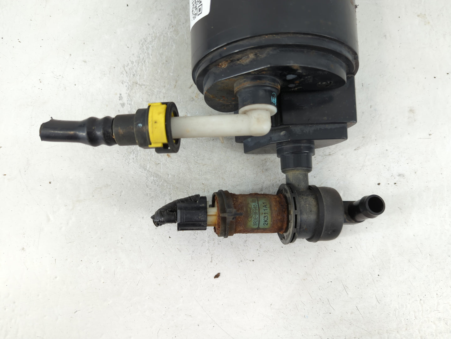 1999-2004 Ford Mustang Axle Shaft Rear Passenger Cv C/v - Oemusedautoparts1.com