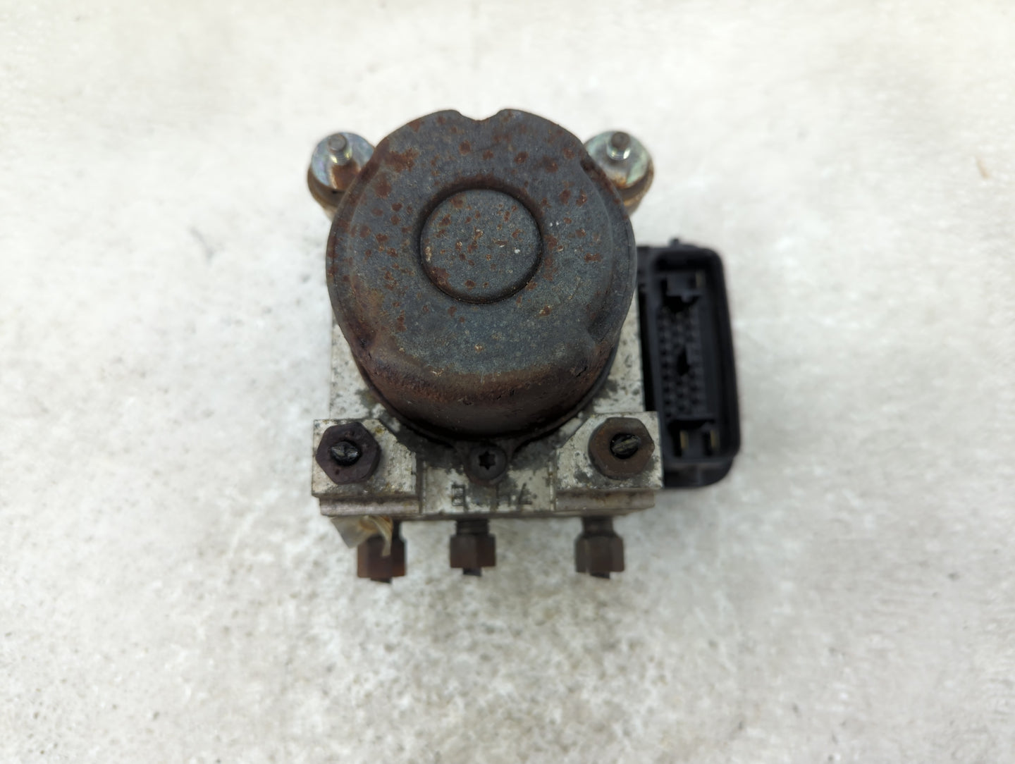 2001-2003 Ford Ranger ABS Pump Control Module Replacement P/N:4L5T-2C219-BA Fits Fits 2001 2002 2003 OEM Used Auto Parts - O