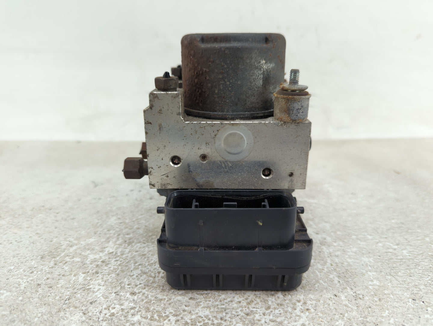 2001-2003 Ford Ranger ABS Pump Control Module Replacement P/N:4L5T-2C219-BA Fits Fits 2001 2002 2003 OEM Used Auto Parts - O
