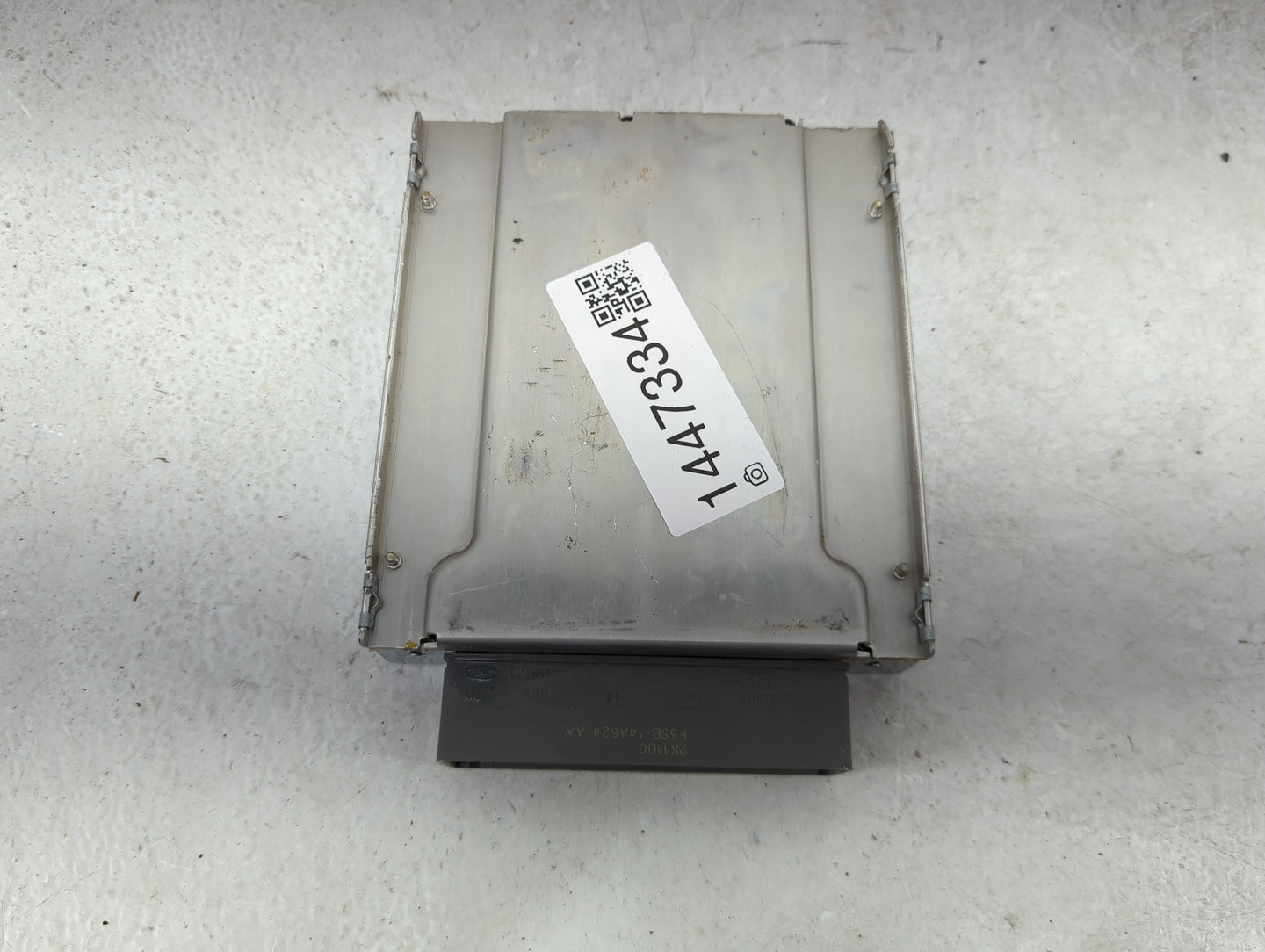 2003 Ford Ranger PCM Engine Control Computer ECU ECM PCU OEM P/N:2L5A-12A650-CD F5SD-14A624-AA Fits OEM Used Auto Parts - Oe