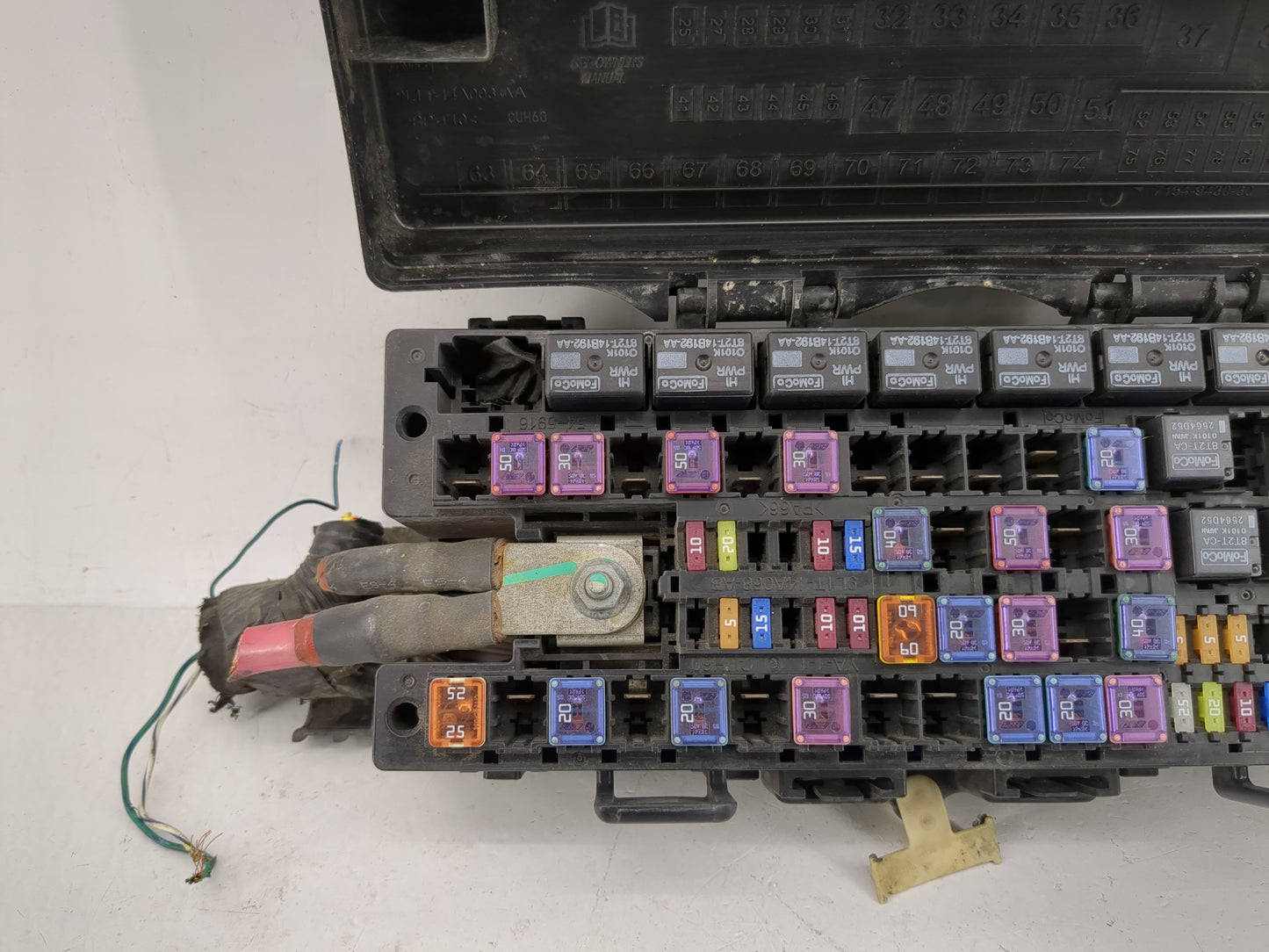 2002-2004 Ford Taurus Fusebox Fuse Box Panel Relay Module P/N:F0AB-14B192-AA Fits Fits 2002 2003 2004 OEM Used Auto Parts - 