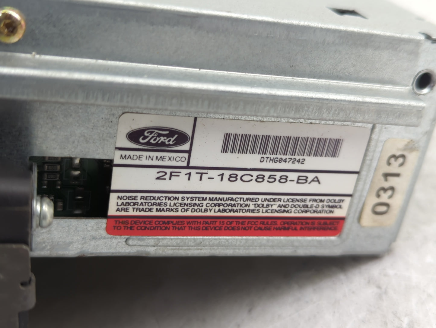 2001-2003 Ford Taurus Radio AM FM Cd Player Receiver Replacement P/N:2F1T-18C858-BA Fits Fits 2001 2002 2003 OEM Used Auto P