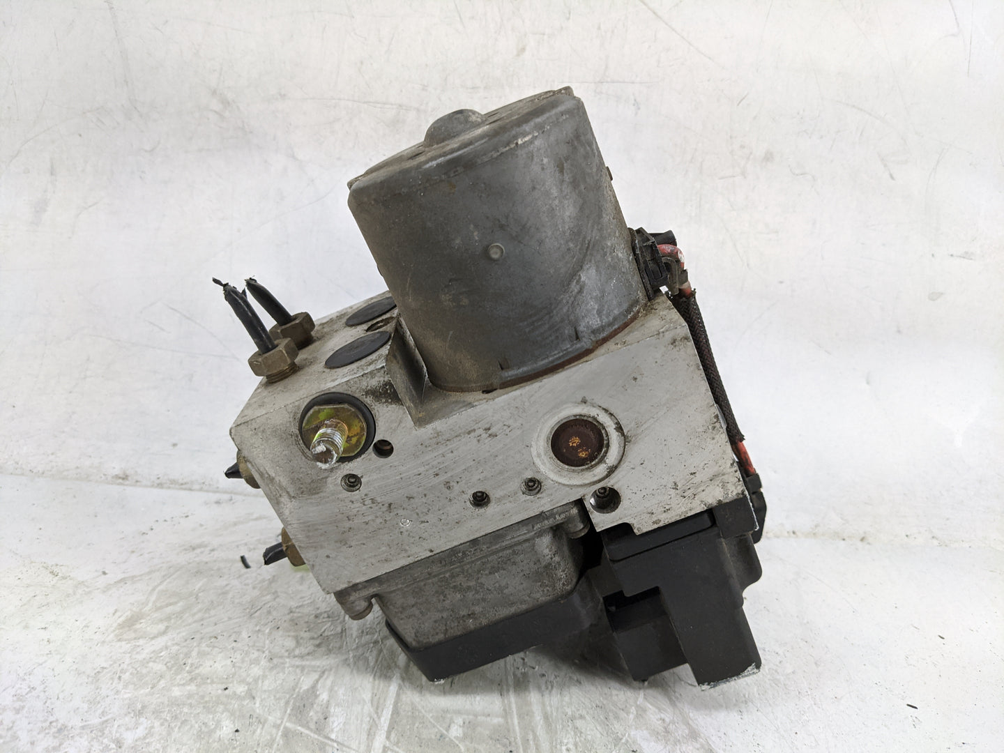 2003 Ford Taurus ABS Pump Control Module Replacement P/N:2F1Z-2C053-AA 0265220519, 0273004293, 0265950010, 130-109-020 Fits 