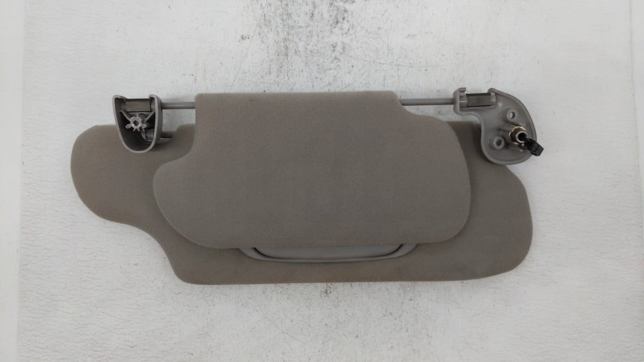 2000-2003 Ford Taurus Sun Visor Shade Replacement Passenger Right Mirror Fits Fits 2000 2001 2002 2003 OEM Used Auto Parts -
