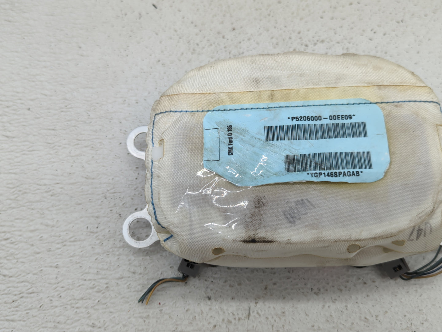 2000-2003 Ford Taurus Air Bag Driver Left Steering Wheel Mounted Fits Fits 2000 2001 2002 2003 OEM Used Auto Parts - Oemused