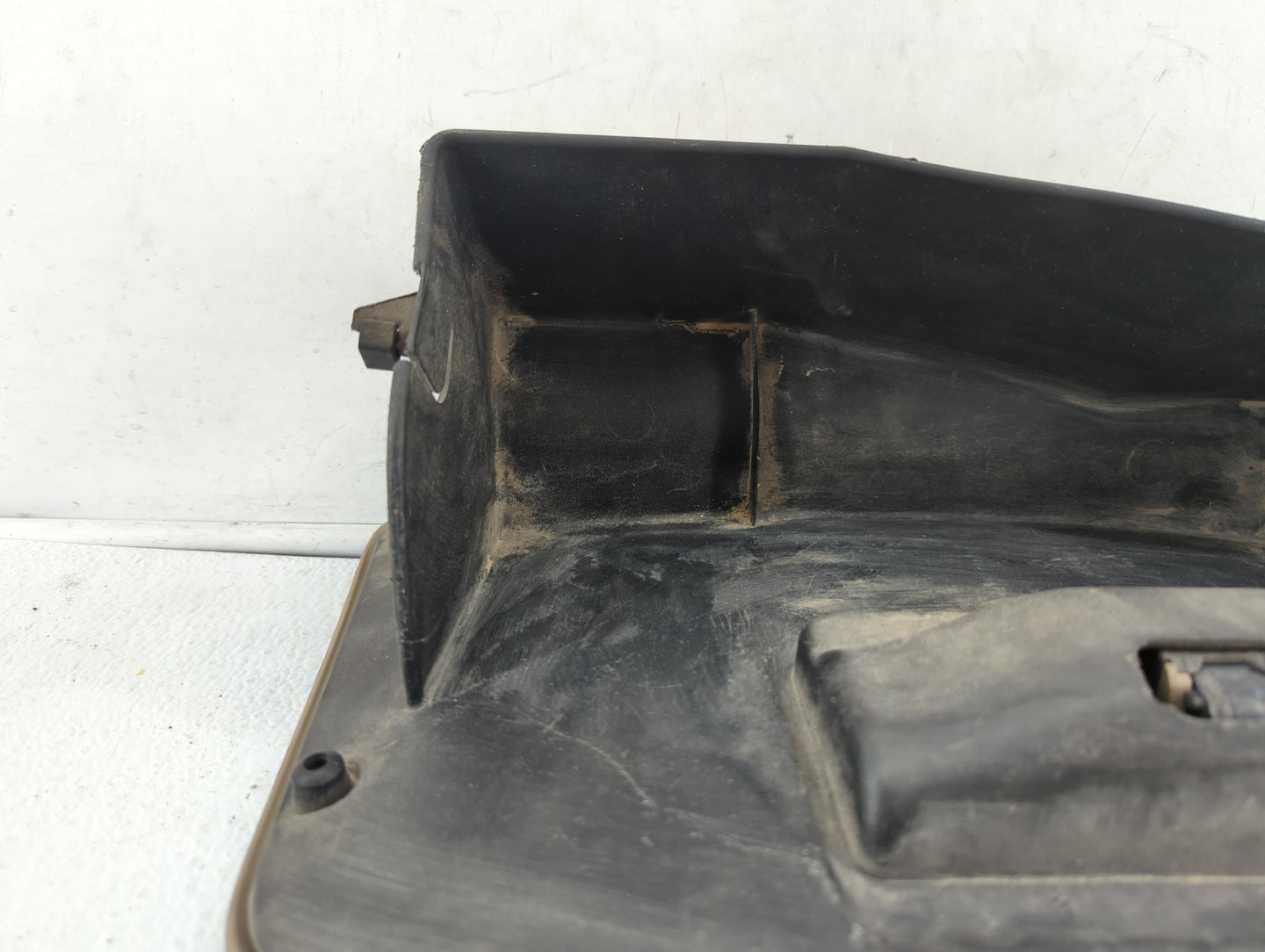 2003 Ford Taurus Passenger Glove Box Door Storage Compartment Beige - Oemusedautoparts1.com