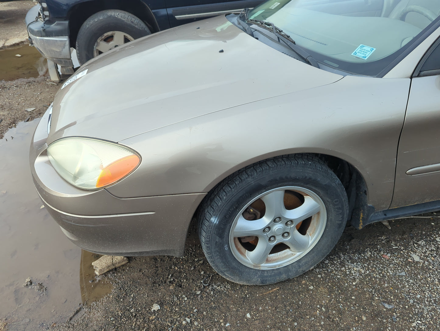 2000-2007 Ford Taurus Driver Fender - Oemusedautoparts1.com