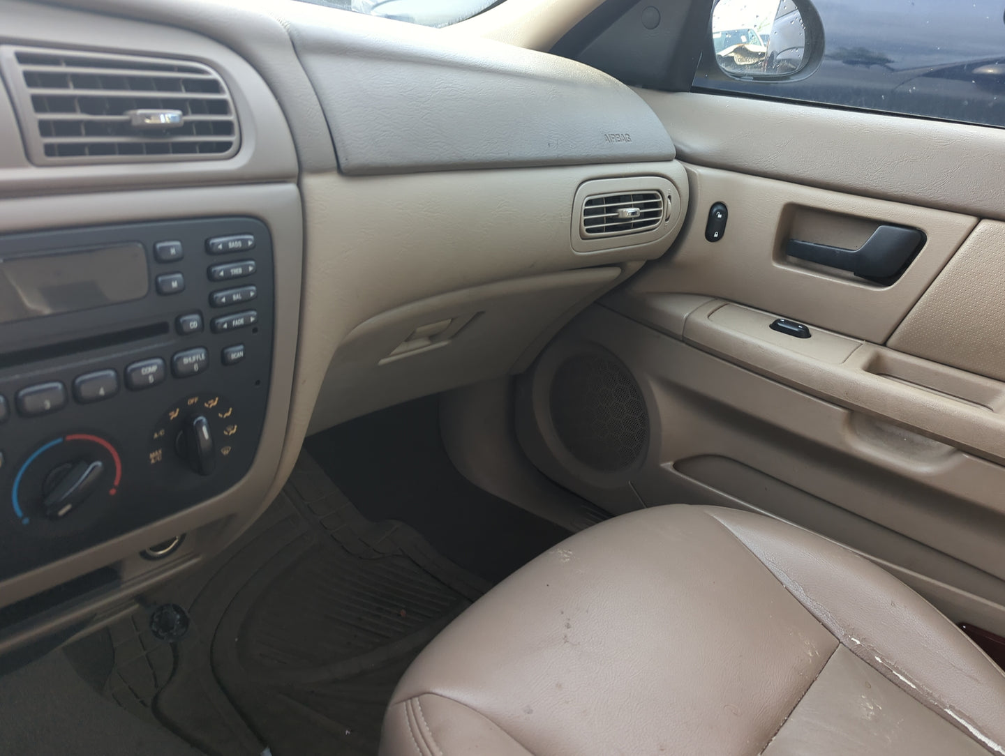 2003 Ford Taurus Passenger Glove Box Door Storage Compartment 5014580 - Oemusedautoparts1.com