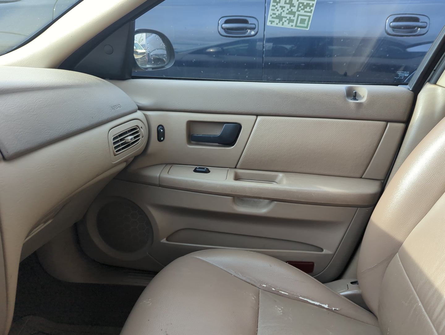 2003 Ford Taurus Front Right Passenger Interior Door Panel Trim - Oemusedautoparts1.com