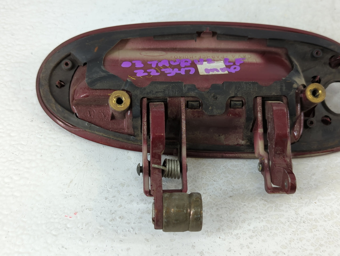 1999-2007 Ford Taurus Driver Front Left Door Handle Exterior Assembly - Oemusedautoparts1.com