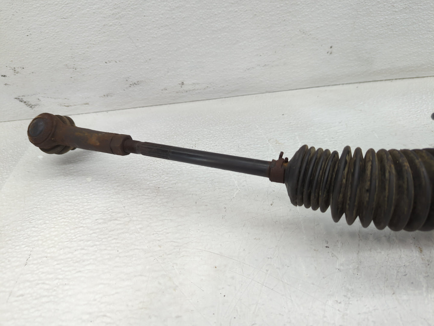 2003-2007 Ford Taurus Rack and Pinion Steering Gear P/N:SPR WV G2MB04 Fits Fits 2003 2004 2005 2006 2007 OEM Used Auto Parts