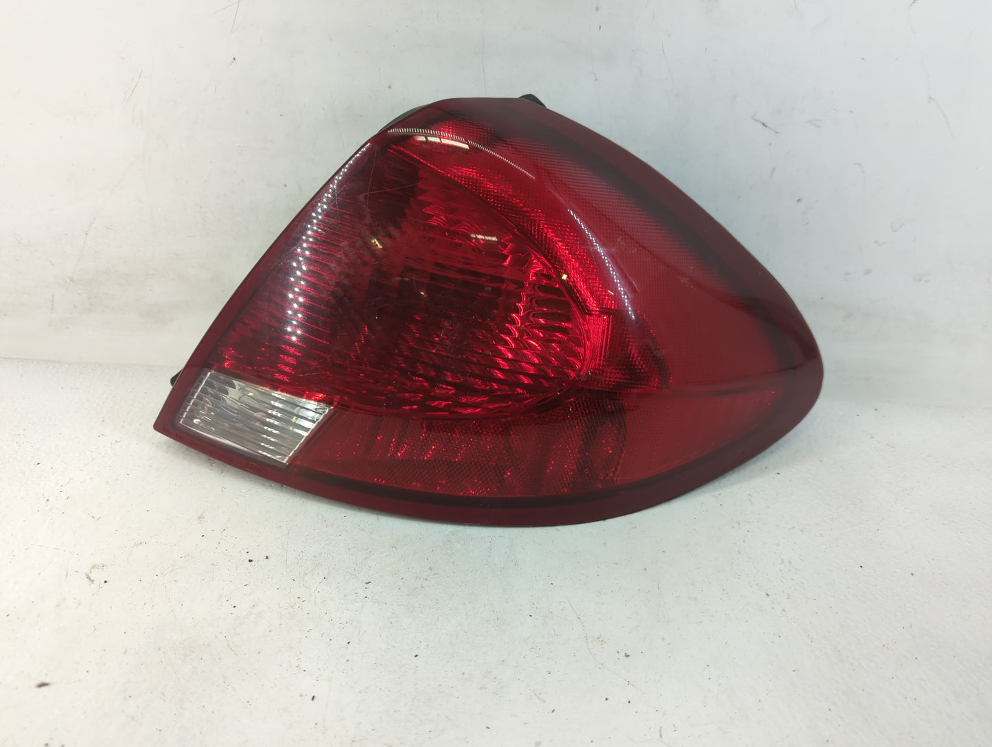 2000-2003 Ford Taurus Tail Light Assembly Passenger Right OEM P/N:3F1X-13B504-A Fits Fits 2000 2001 2002 2003 OEM Used Auto 
