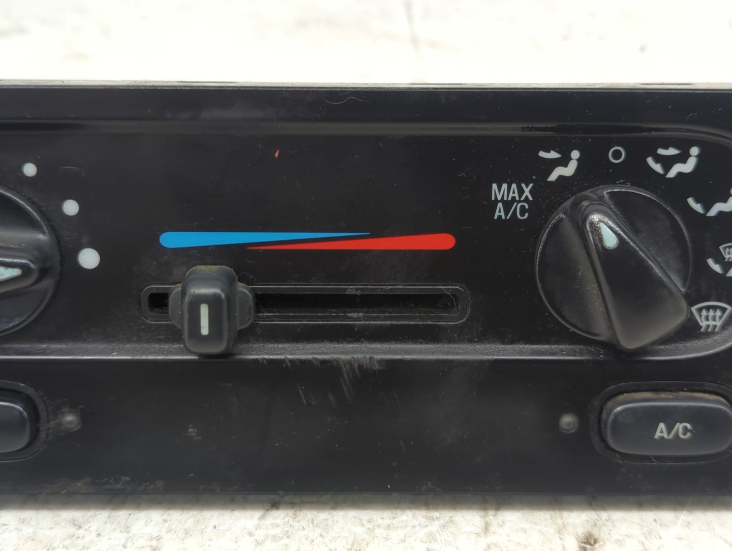 1999-2003 Ford Windstar Climate Control Module Temperature AC/Heater Replacement Fits Fits 1999 2000 2001 2002 2003 OEM Used