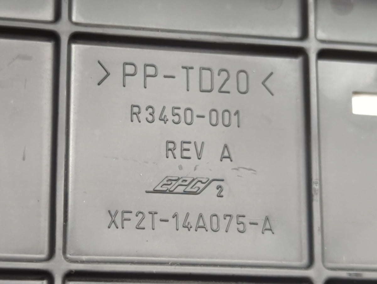 2001-2003 Ford Windstar Body Control Module Bcm Inner Cabin Fuse Box - Oemusedautoparts1.com