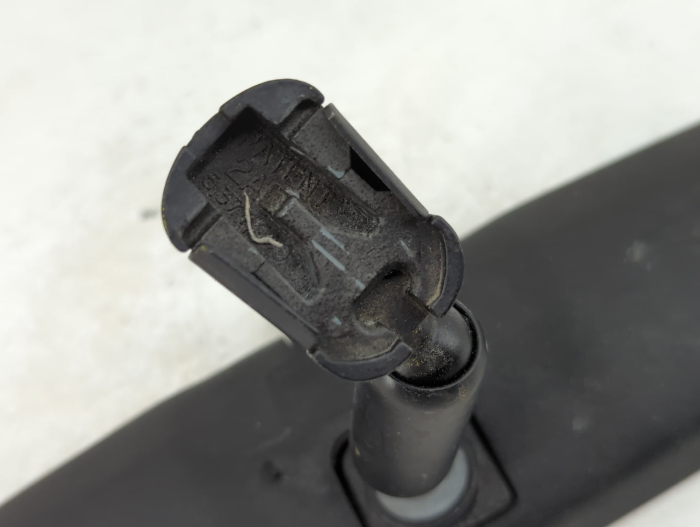 2003 Ford Windstar Interior Rear View Mirror Replacement OEM Fits OEM Used Auto Parts - Oemusedautoparts1.com