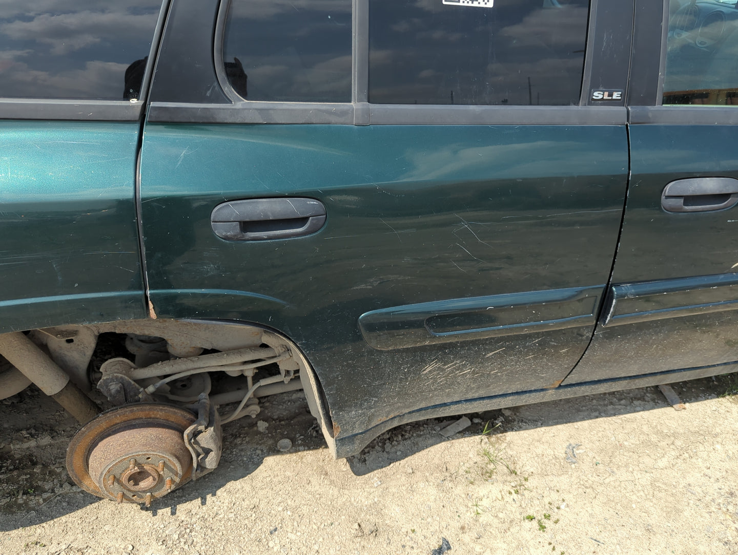 2002-2004 Gmc Envoy Passenger Rear Door Oem - Oemusedautoparts1.com