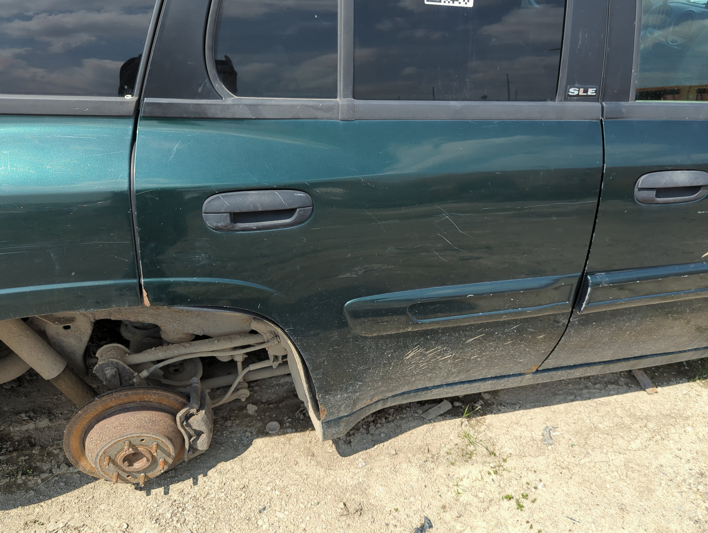 2002-2004 Gmc Envoy Passenger Rear Door Oem - Oemusedautoparts1.com