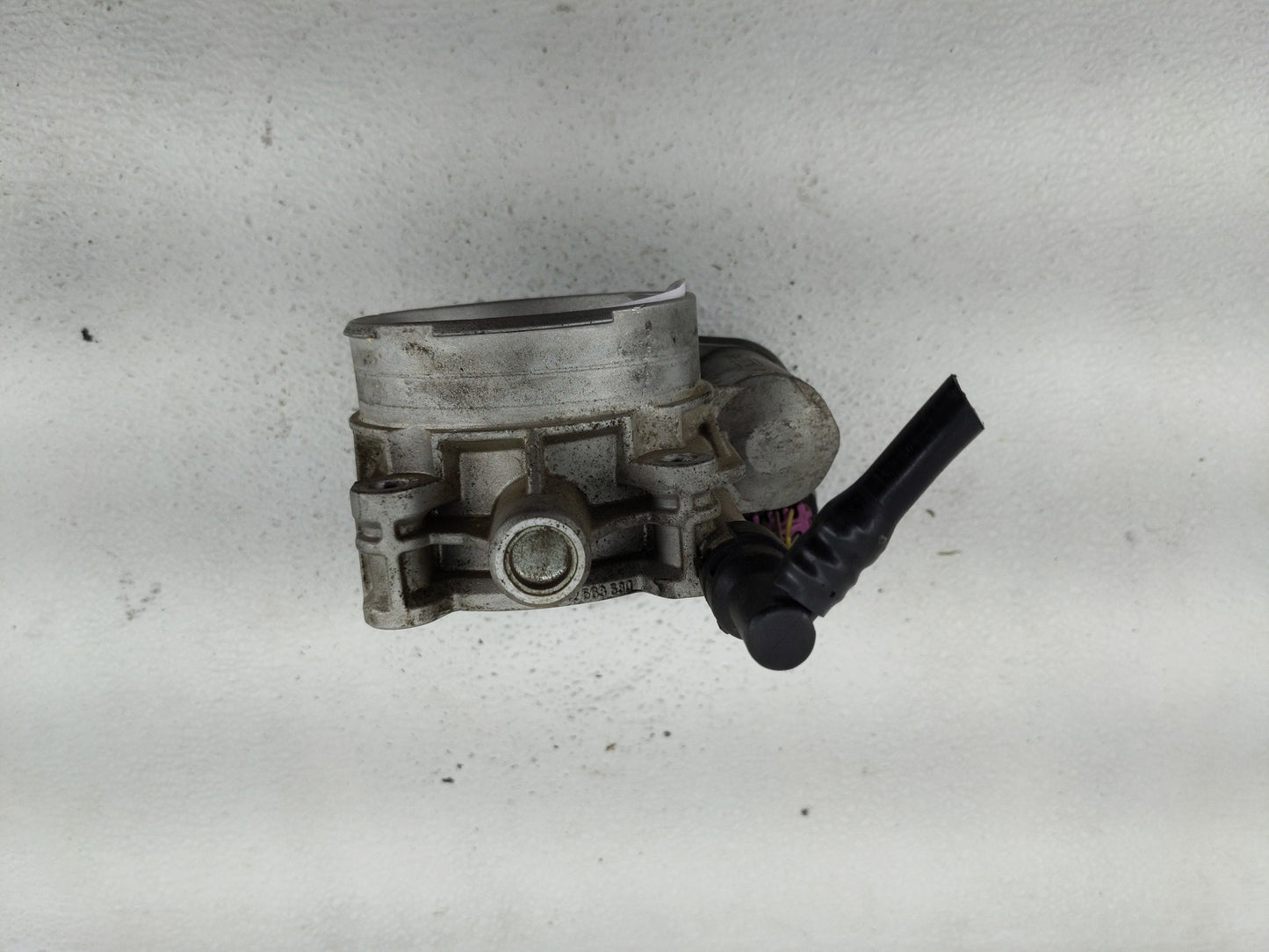 2003-2007 Gmc Envoy Throttle Body Fits Fits 2003 2004 2005 2006 2007 OEM Used Auto Parts - Oemusedautoparts1.com