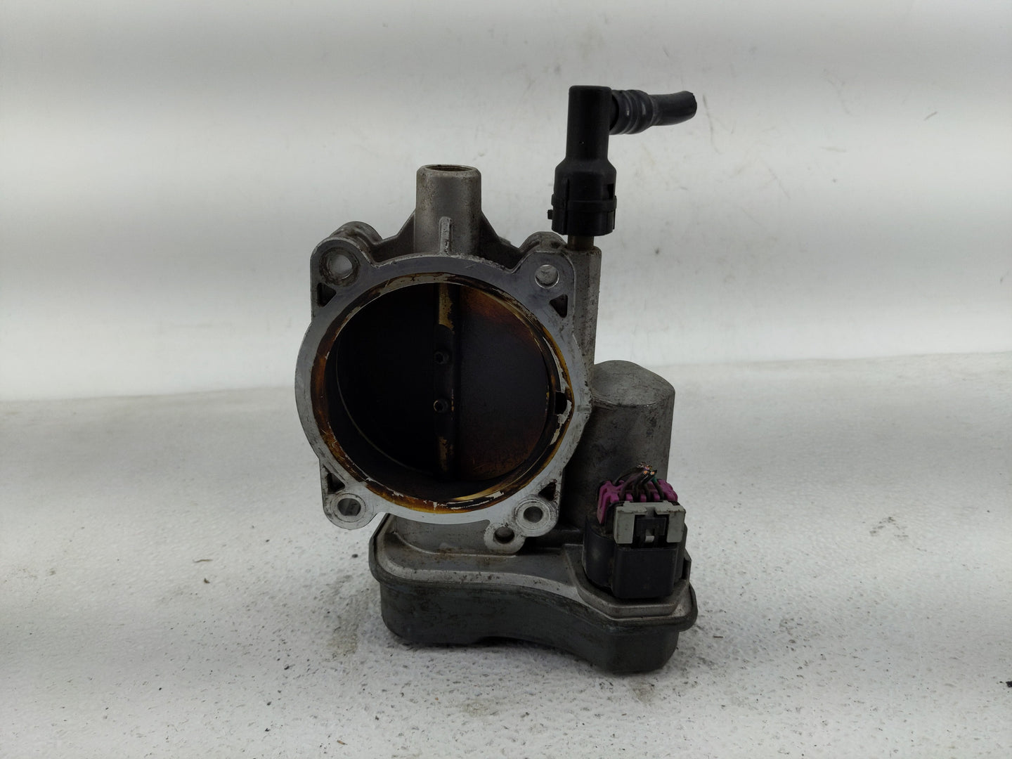 2003-2007 Gmc Envoy Throttle Body Fits Fits 2003 2004 2005 2006 2007 OEM Used Auto Parts - Oemusedautoparts1.com
