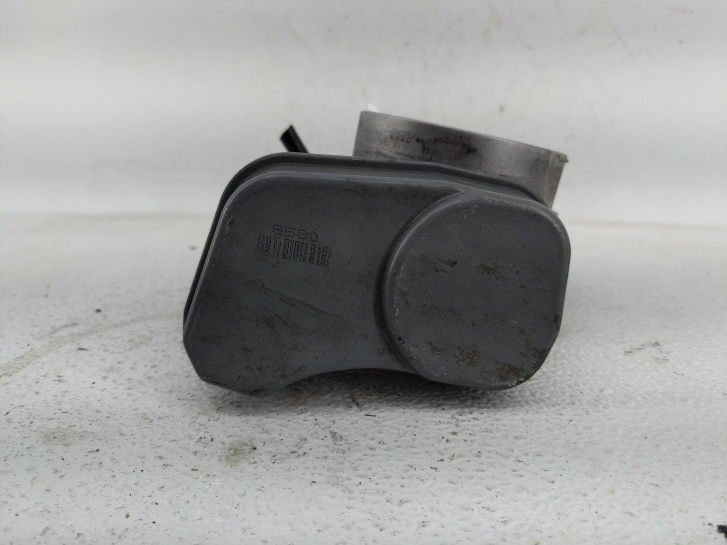 2003-2007 Gmc Envoy Throttle Body Fits Fits 2003 2004 2005 2006 2007 OEM Used Auto Parts - Oemusedautoparts1.com