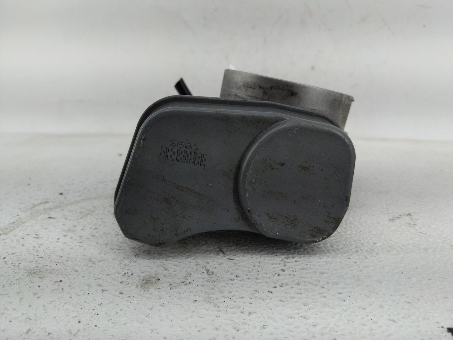 2003-2007 Gmc Envoy Throttle Body Fits Fits 2003 2004 2005 2006 2007 OEM Used Auto Parts - Oemusedautoparts1.com