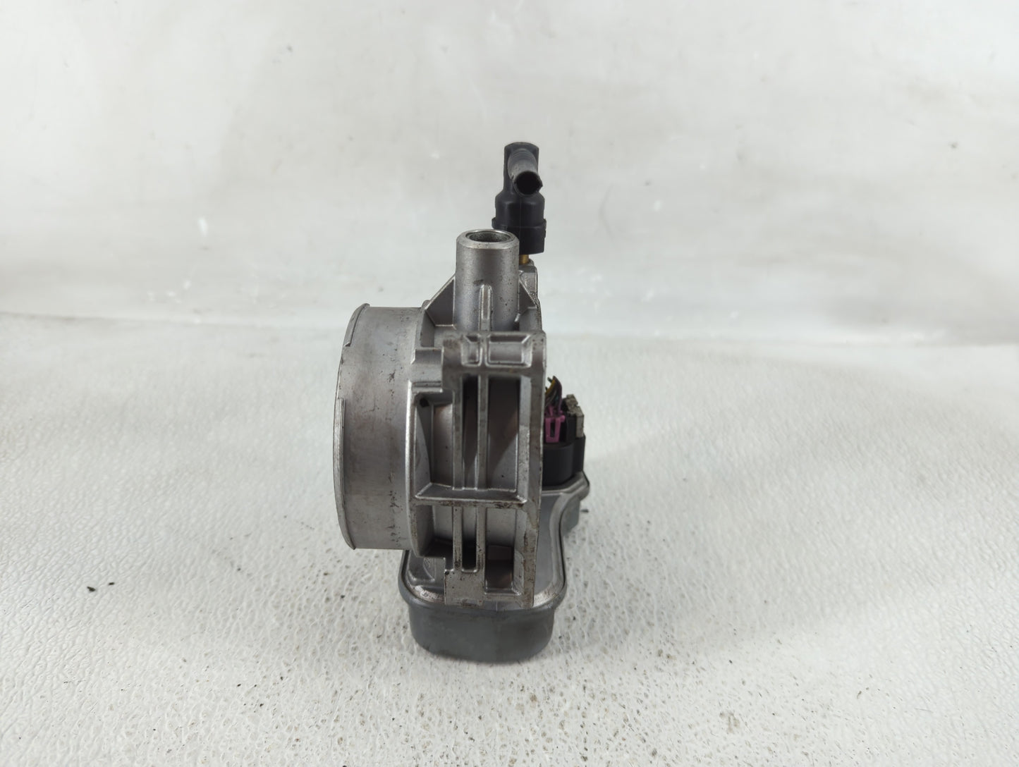 2003-2007 Gmc Envoy Throttle Body Fits Fits 2003 2004 2005 2006 2007 OEM Used Auto Parts - Oemusedautoparts1.com