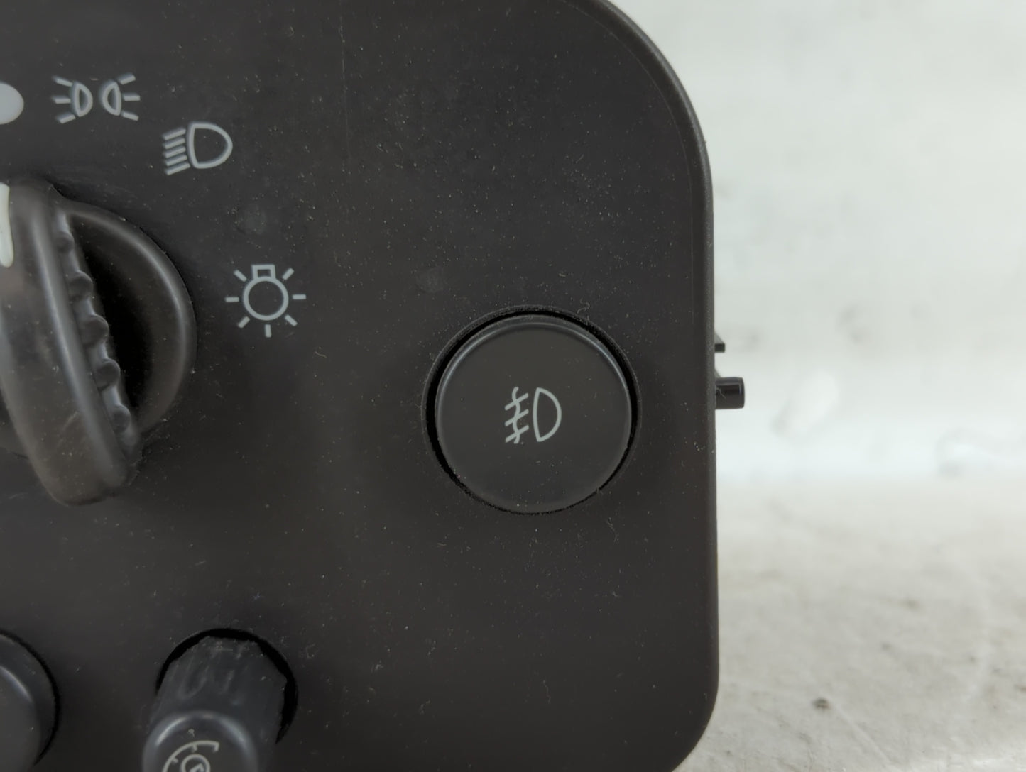 2003 Gmc Envoy Headlight Head Light Switch Lamp Control - Oemusedautoparts1.com