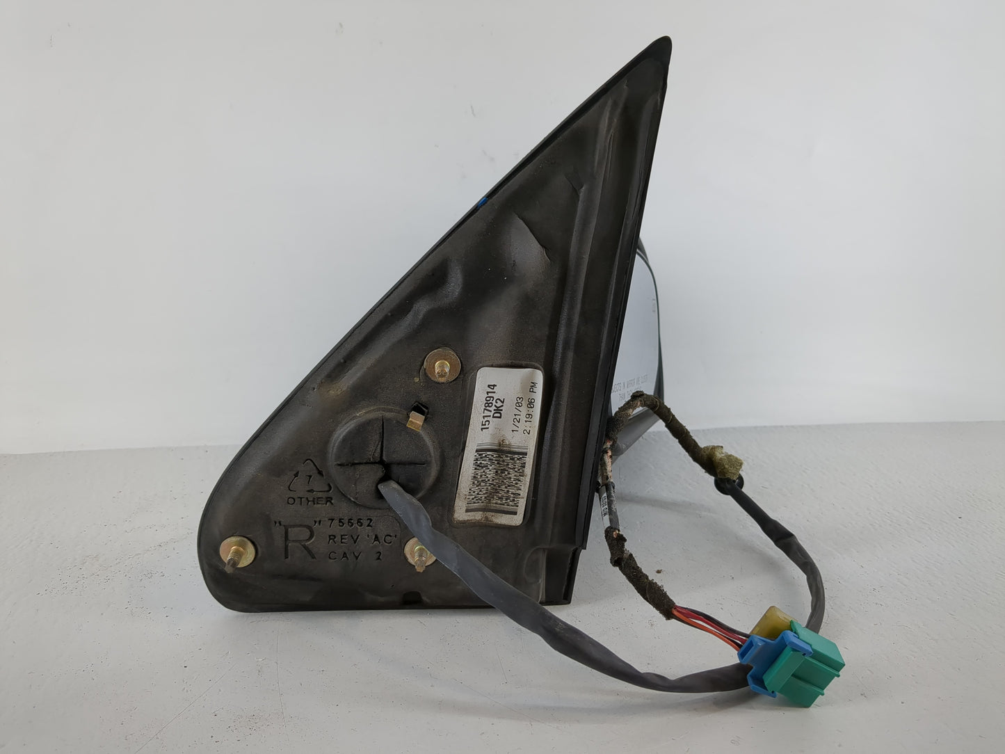 2002-2006 Gmc Envoy Xl Passenger Side View Mirror - Right Door Mirror OEM Used - Oemusedautoparts1.com