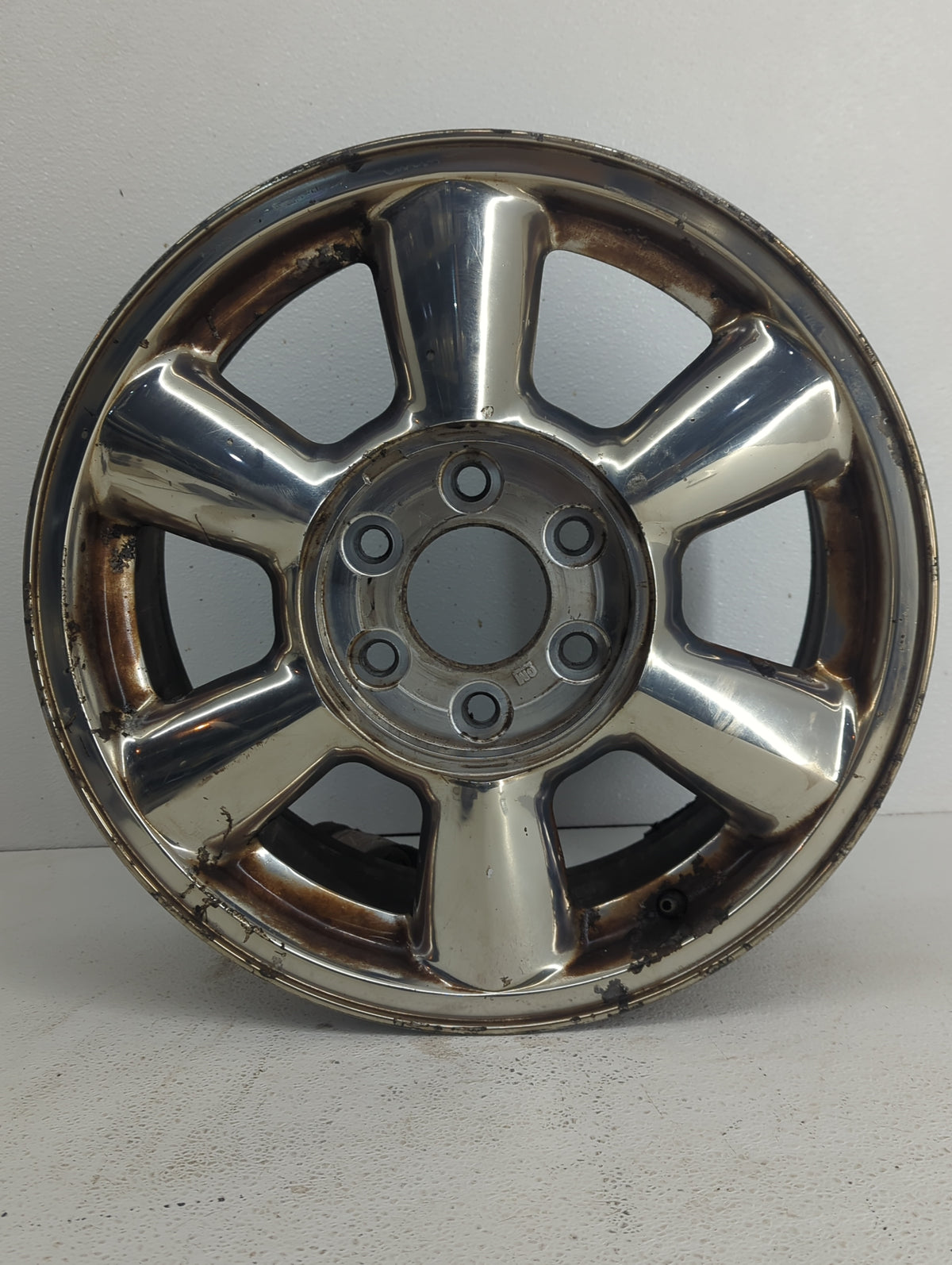 2002-2006 Gmc Envoy Xl Oem Wheel Rim 826320 - Oemusedautoparts1.com