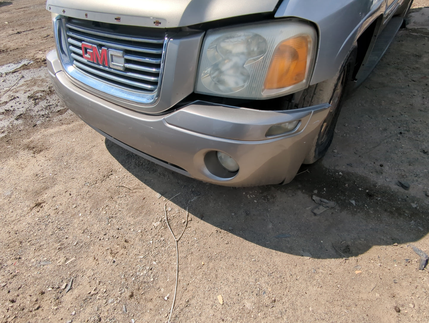 2002-2004 Gmc Envoy Xl Driver Rear Door Window Oem - Oemusedautoparts1.com