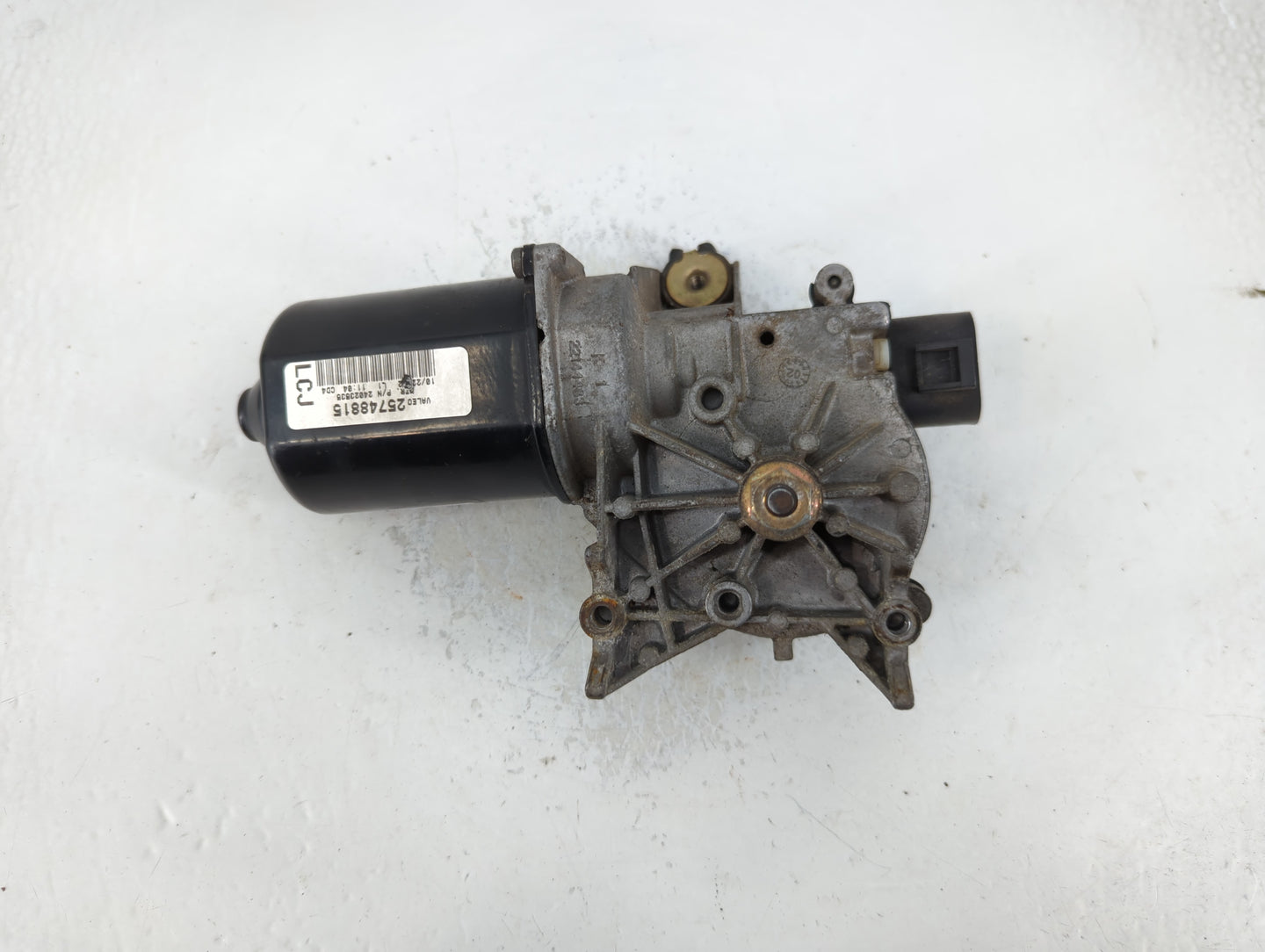2003-2007 Gmc Savana 3500 Front Windshield Wiper Motor P/N:25748815 Fits Fits 2003 2004 2005 2006 2007 OEM Used Auto Parts -