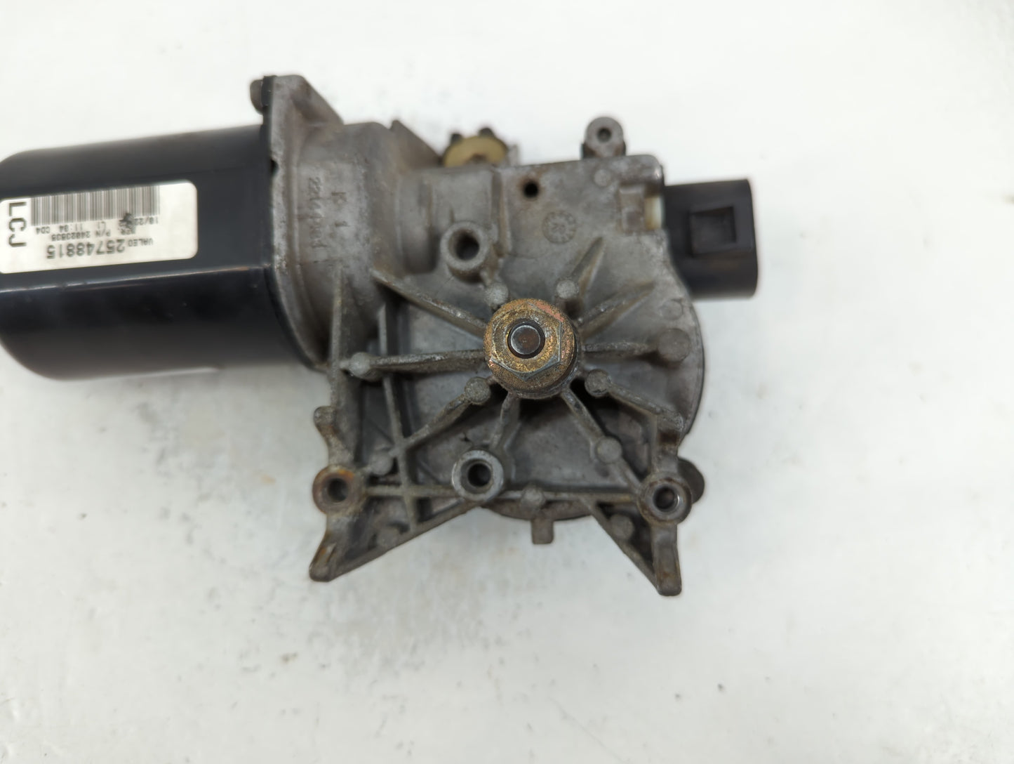 2003-2007 Gmc Savana 3500 Front Windshield Wiper Motor P/N:25748815 Fits Fits 2003 2004 2005 2006 2007 OEM Used Auto Parts -
