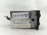 2003-2005 Gmc Sierra Radio AM FM Cd Player Receiver Replacement P/N:15295372 Fits Fits 2003 2004 2005 OEM Used Auto Parts - 
