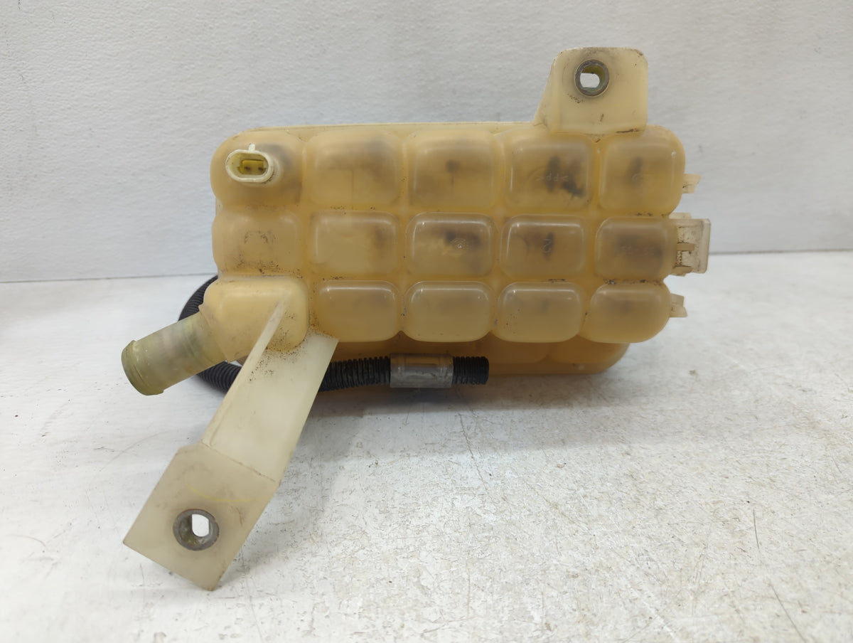 1999 Gmc Sierra 1500 Radiator Coolant Overflow Expansion Tank Bottle 1103347 - Oemusedautoparts1.com