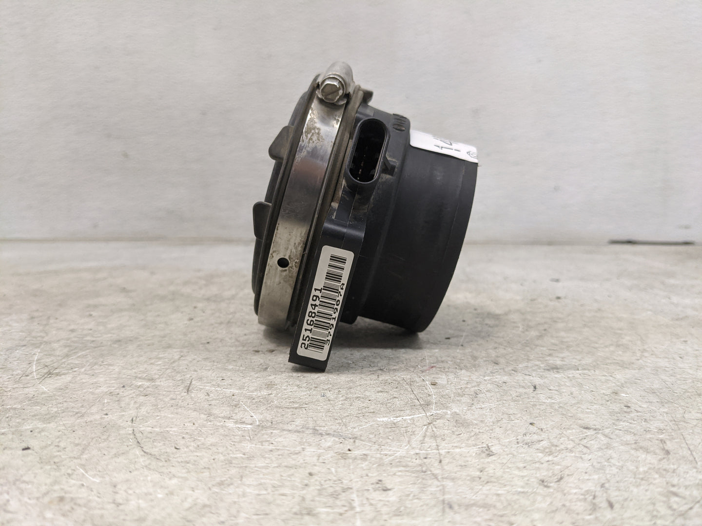 1999-2007 Gmc Sierra 1500 Mass Air Flow Meter Maf 1485585 - Oemusedautoparts1.com