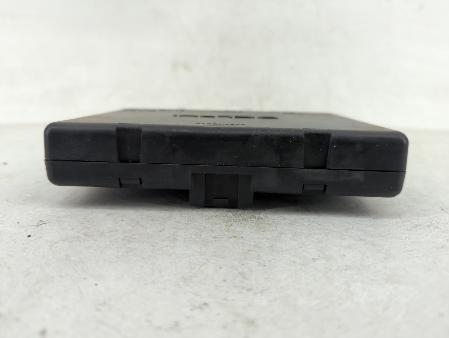 2003-2007 Gmc Sierra 1500 Body Control Module Bcm Inner Cabin Fuse Box - Oemusedautoparts1.com
