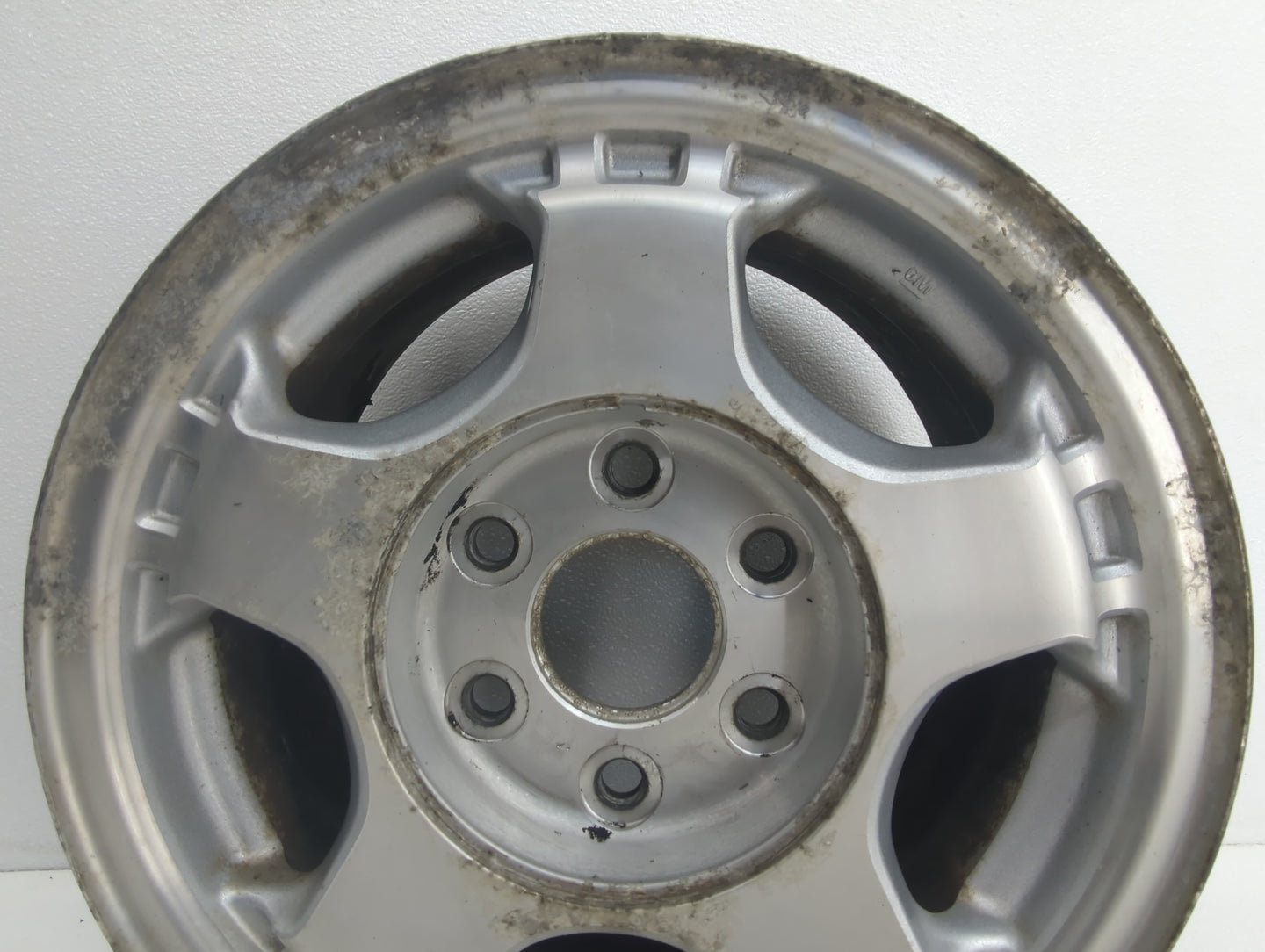 Gmc Sierra 1500 Pickup Oem Wheel Rim 874524 - Oemusedautoparts1.com