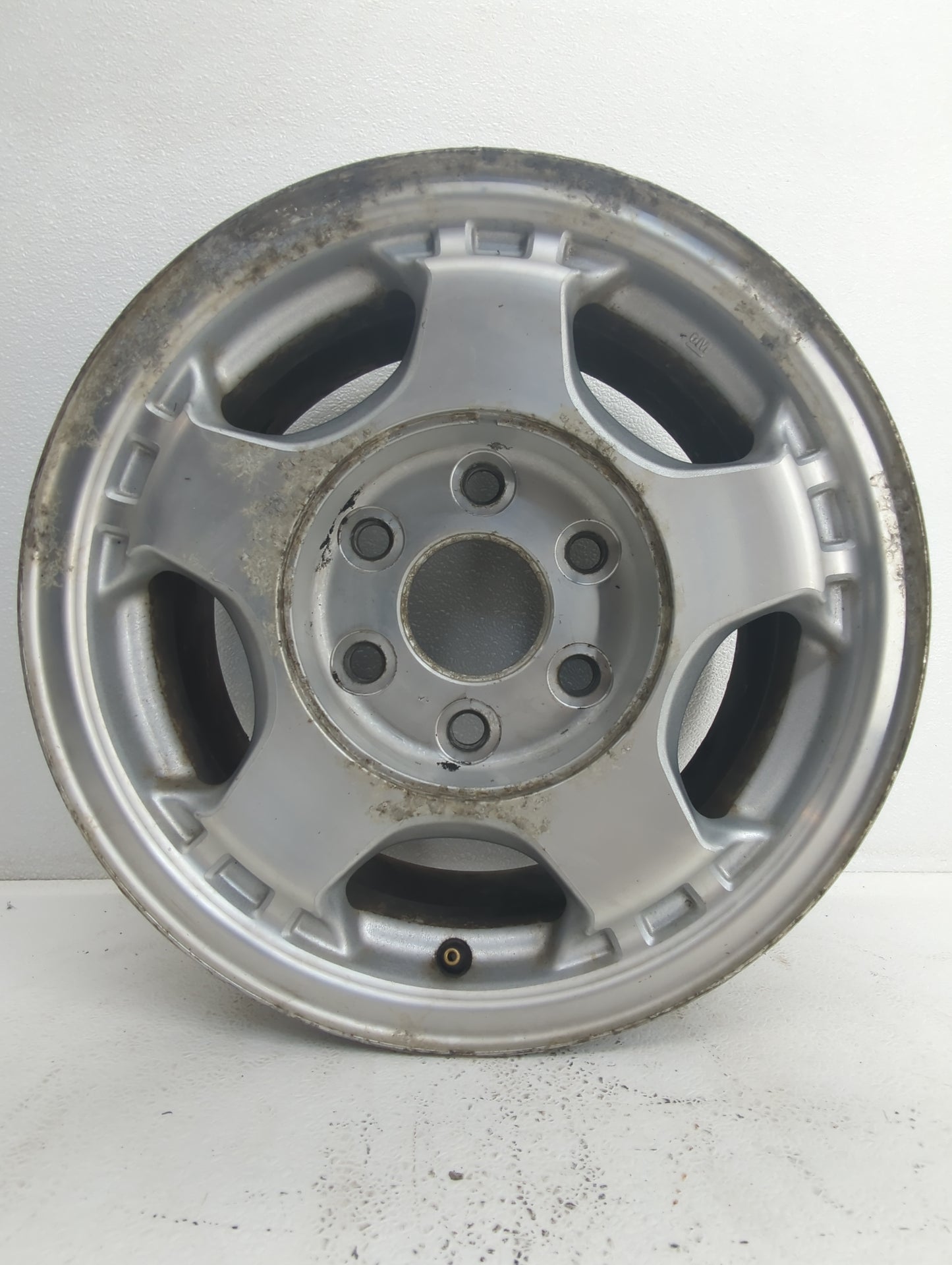 Gmc Sierra 1500 Pickup Oem Wheel Rim 874524 - Oemusedautoparts1.com