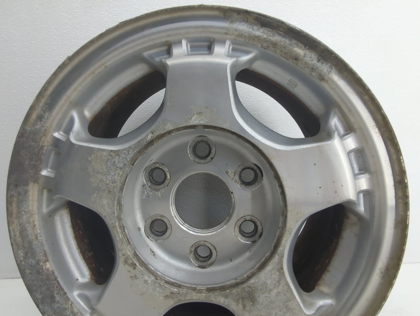 Gmc Sierra 1500 Pickup Oem Wheel Rim 874528 - Oemusedautoparts1.com