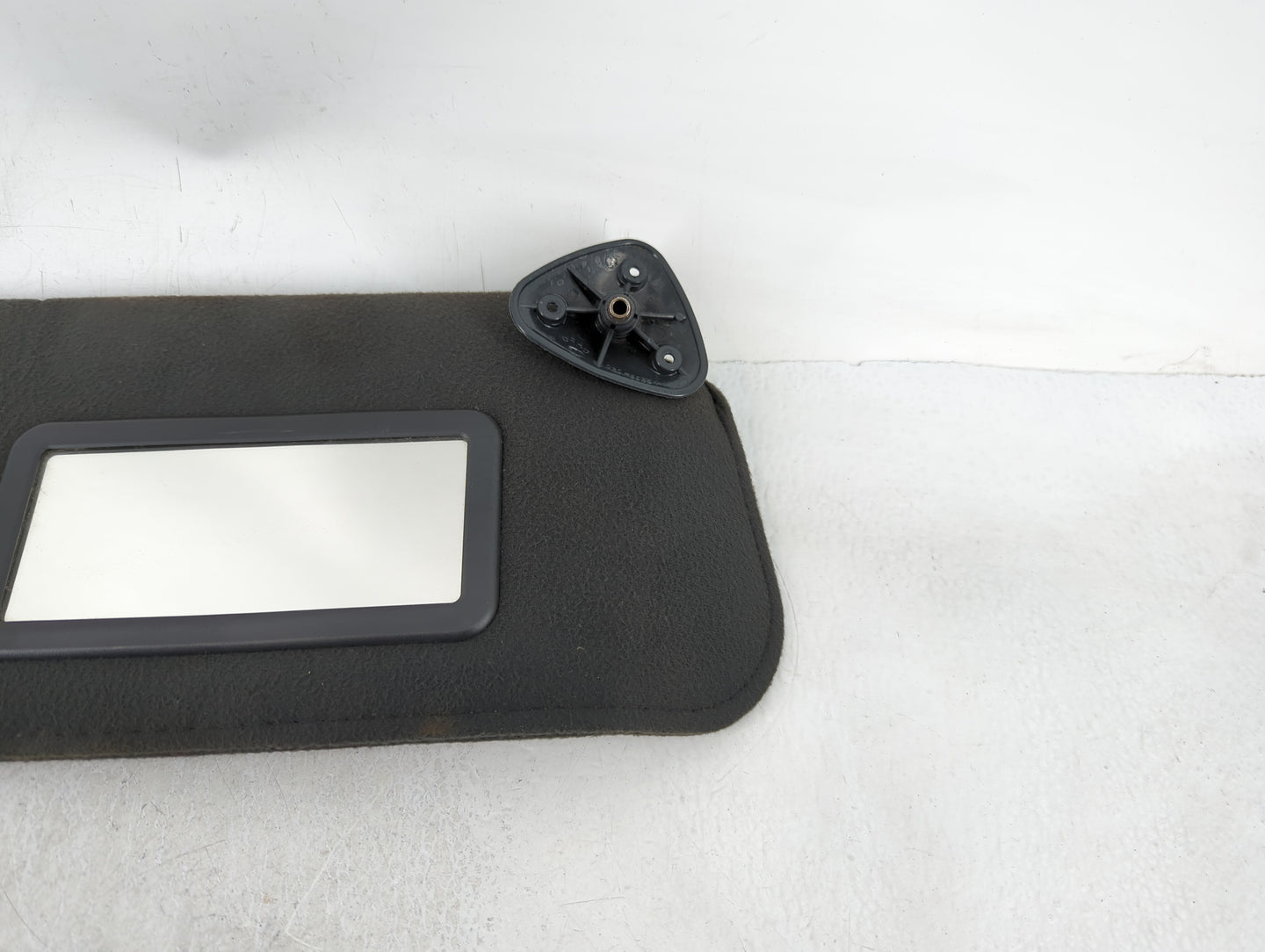 2003-2004 Gmc Sonoma Sun Visor Shade Replacement Passenger Right Mirror Fits Fits 2003 2004 OEM Used Auto Parts - Oemusedaut