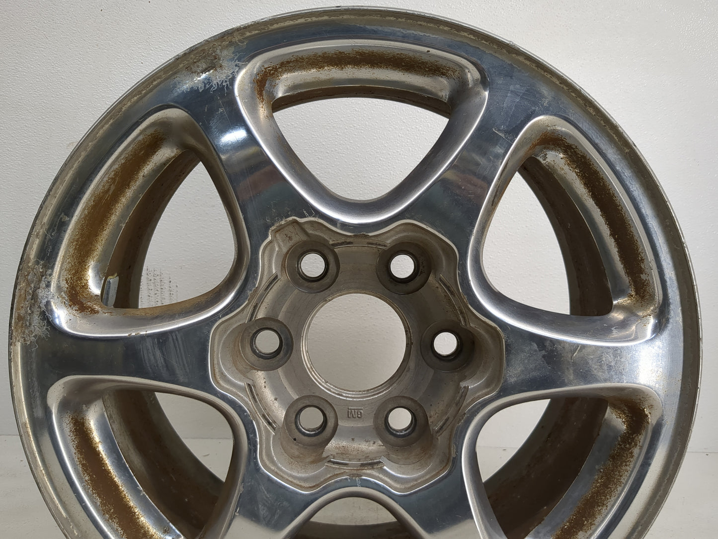 2001-2006 Gmc Yukon Oem Wheel Rim - Oemusedautoparts1.com