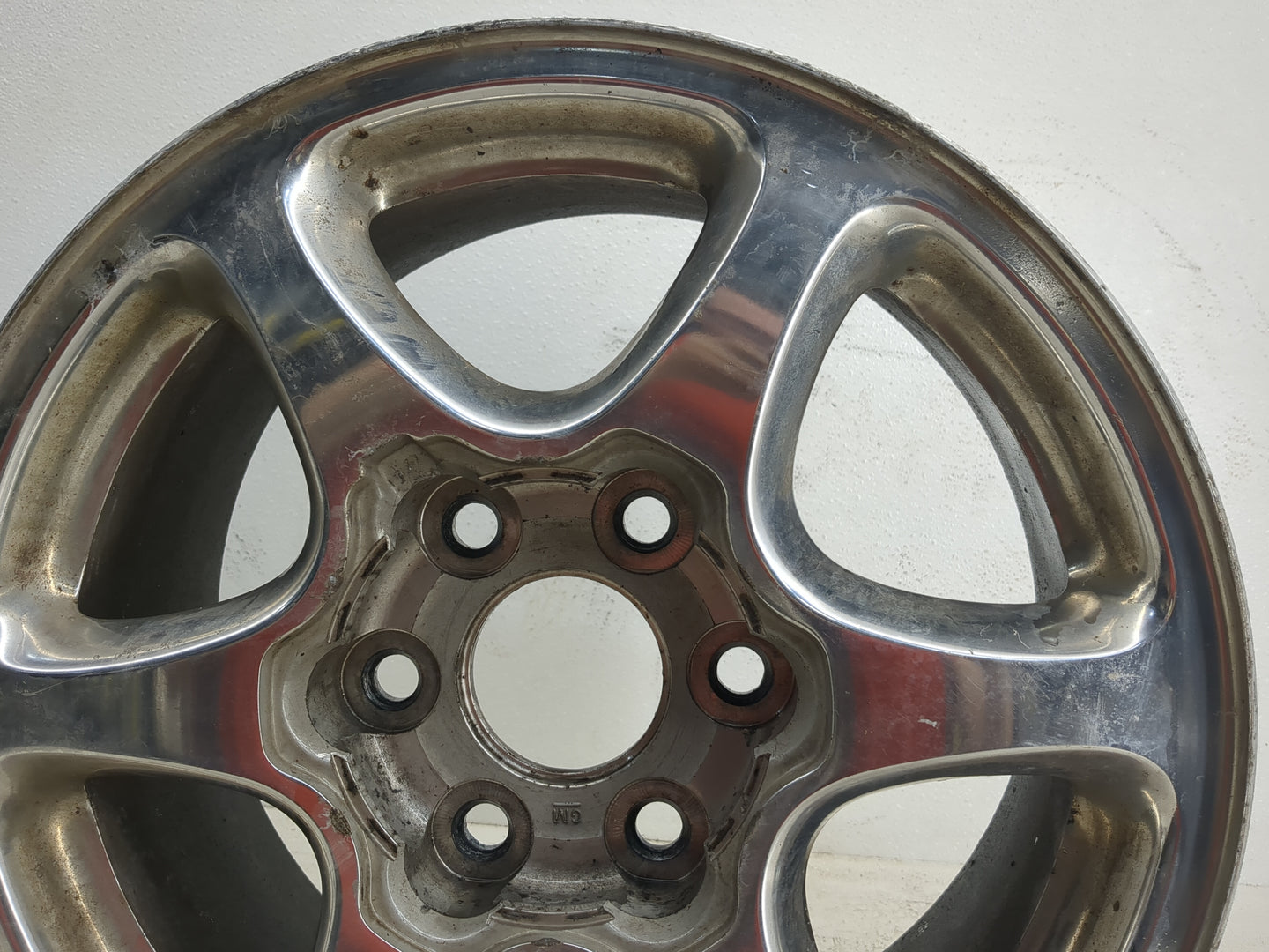 2001-2006 Gmc Yukon Oem Wheel Rim - Oemusedautoparts1.com