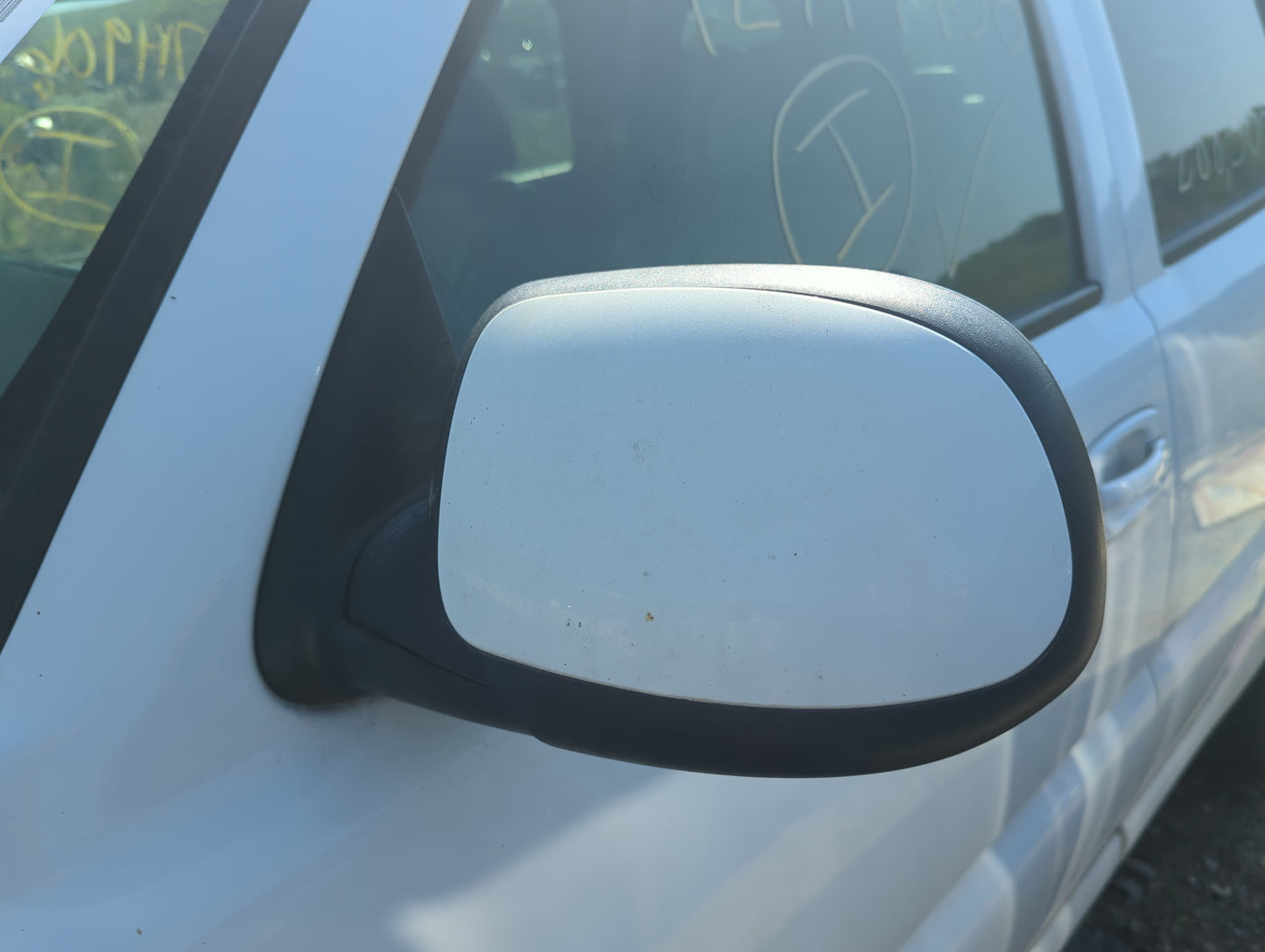 2003-2006 Gmc Yukon Side Mirror Replacement Driver Left View Door Mirror Fits Fits 2003 2004 2005 2006 2007 OEM Used Auto Pa