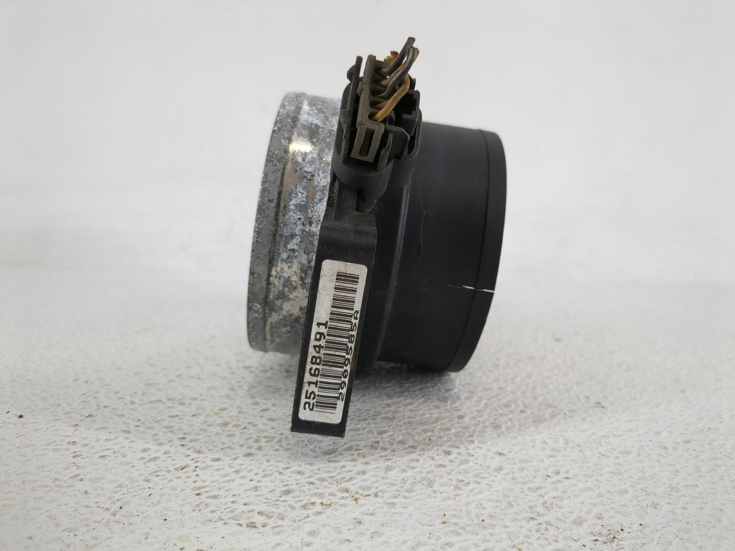 2000-2006 Gmc Yukon Mass Air Flow Meter Maf - Oemusedautoparts1.com