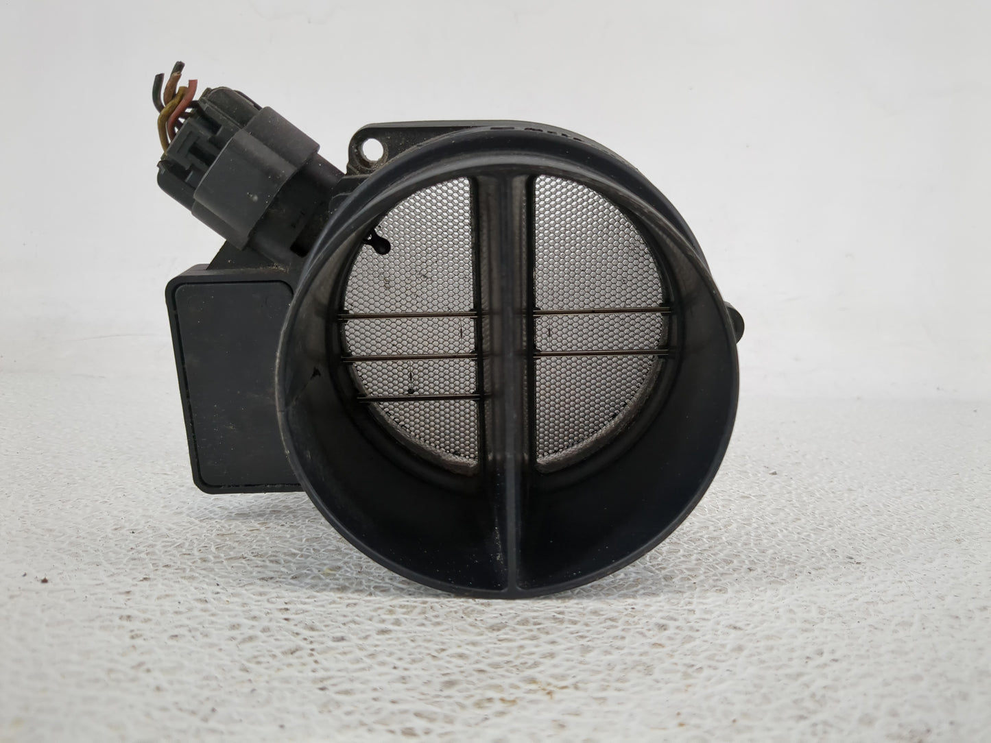 2000-2006 Gmc Yukon Mass Air Flow Meter Maf - Oemusedautoparts1.com