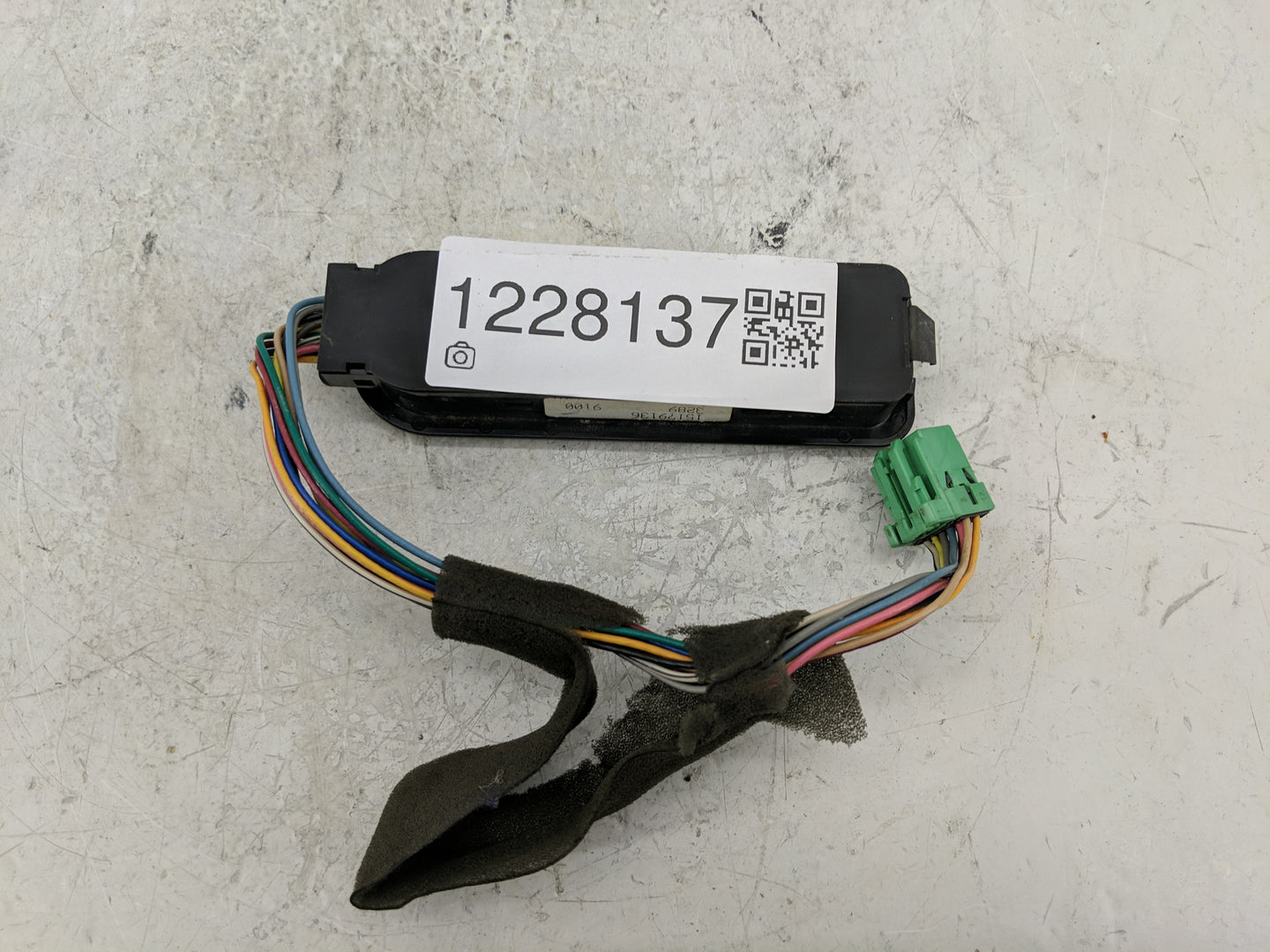 2003 Gmc Yukon Climate Control Module Temperature AC/Heater Replacement P/N:15179136 Fits OEM Used Auto Parts - Oemusedautop