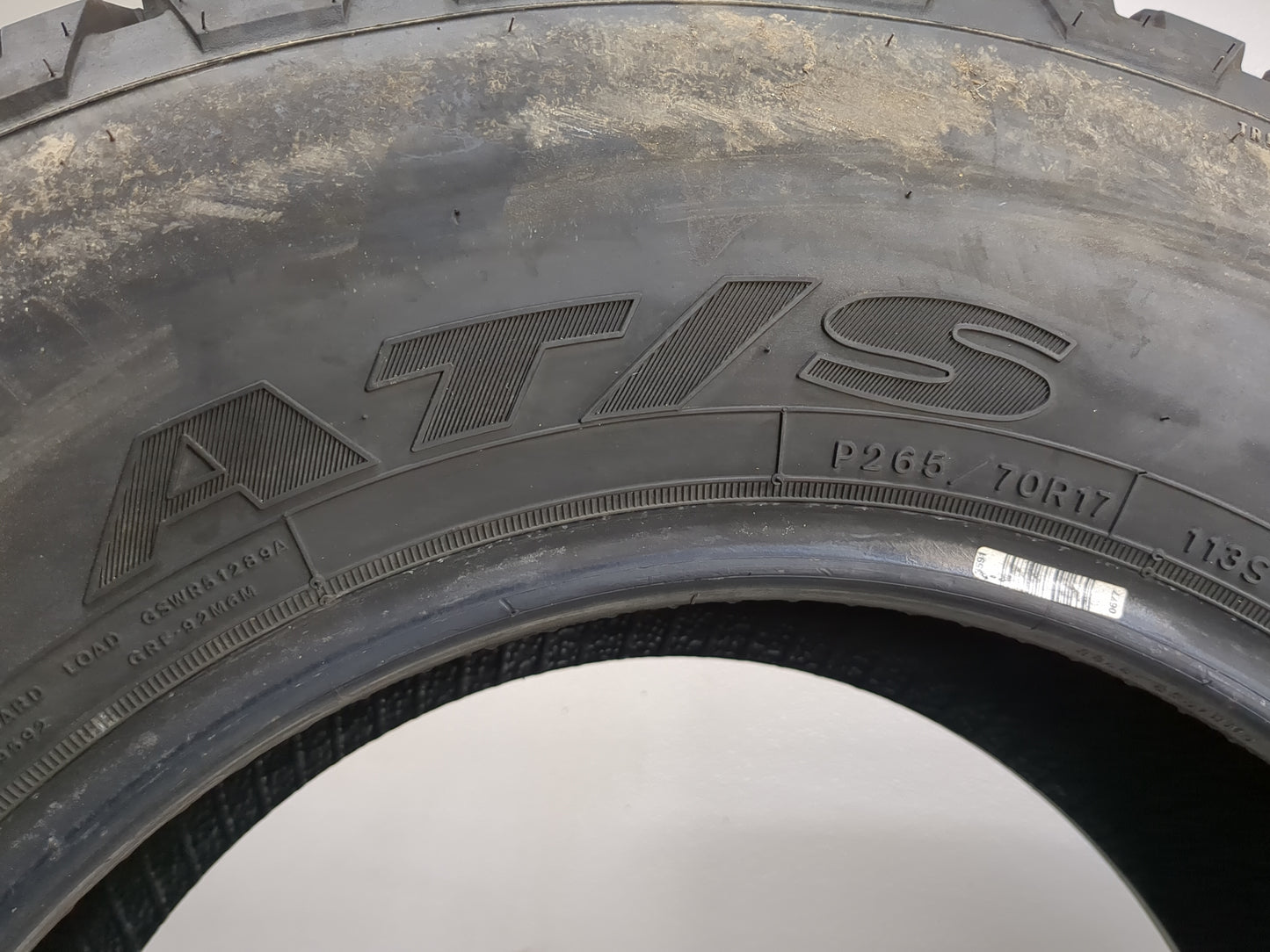 Used Tire P265/70R17 GOODYEAR WRANGLER AT/S 113S - Tread Depth 14/32 - Oemusedautoparts1.com