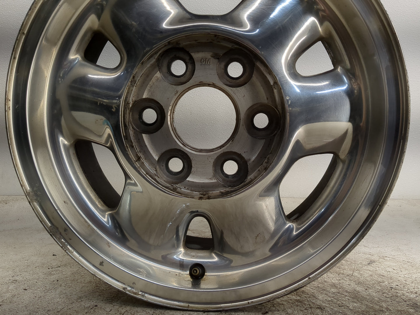 2000-2003 Gmc Yukon Oem Wheel Rim 1253154 - Oemusedautoparts1.com